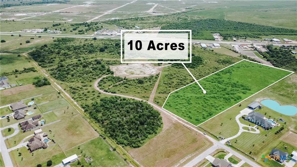 10 acres in Victoria County - photo 4