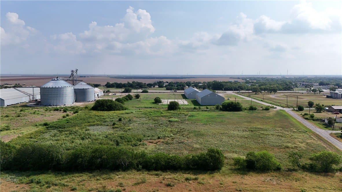5.56 acres in San Patricio County