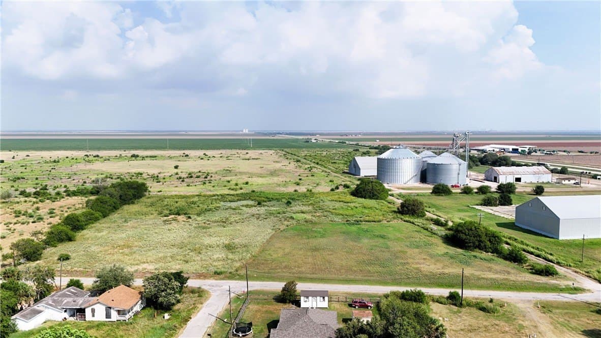 5.56 acres in San Patricio County featured view