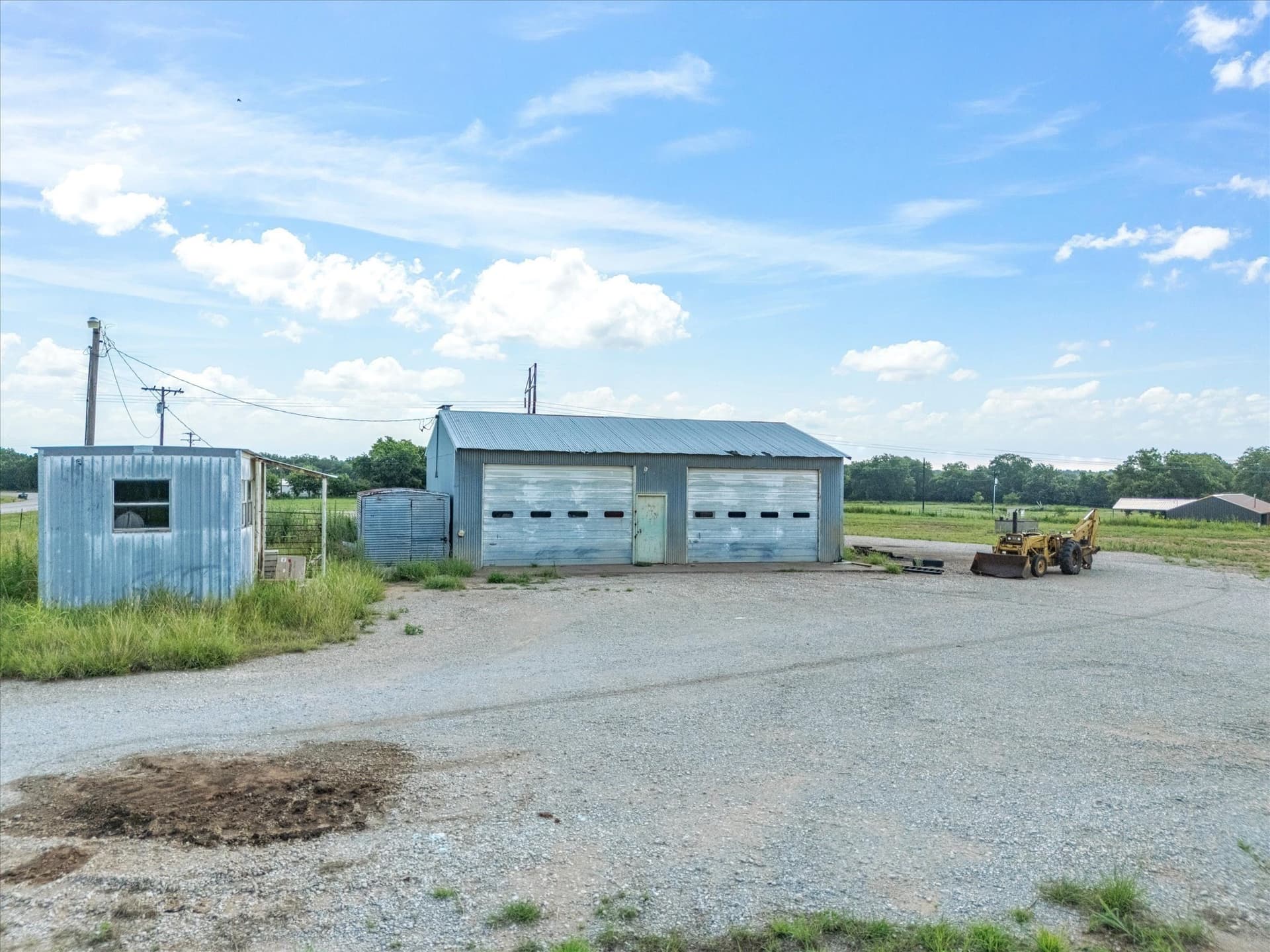 3.83 acres in Montague County - photo 6