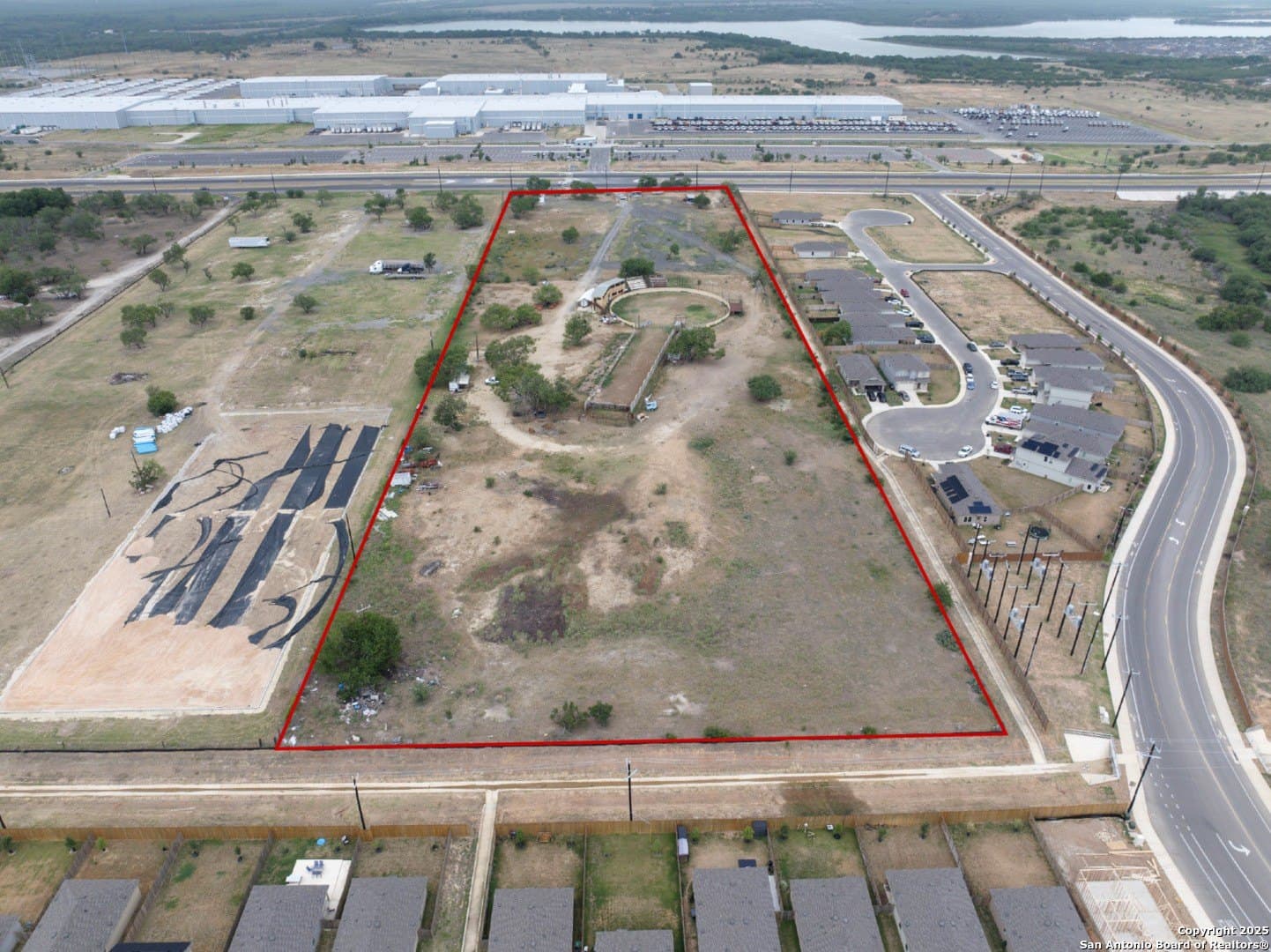10 acres in Bexar County gallery image 2