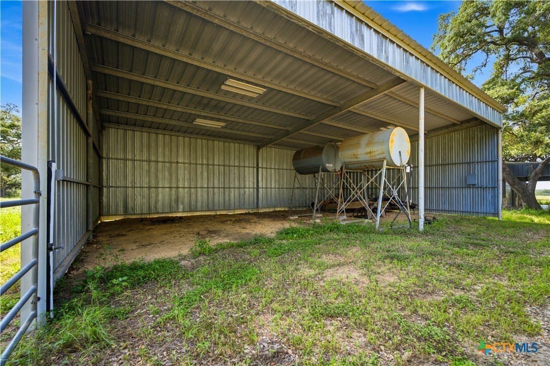 49.57 acres in DeWitt County - photo 33