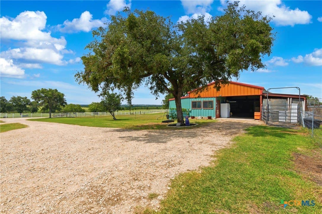 18.58 acres in Guadalupe County - photo 42