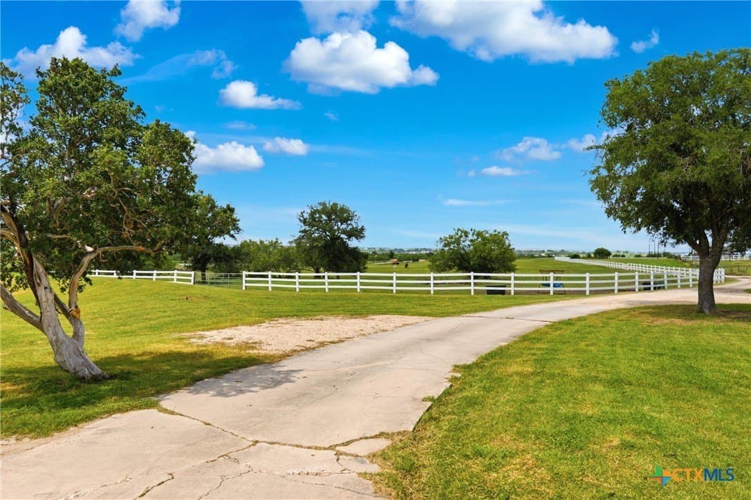 18.58 acres in Guadalupe County - photo 40