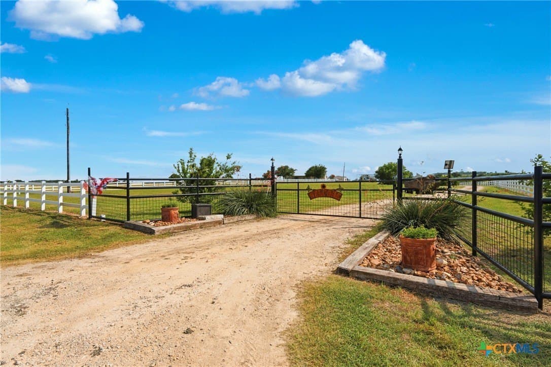 18.58 acres in Guadalupe County gallery image 2