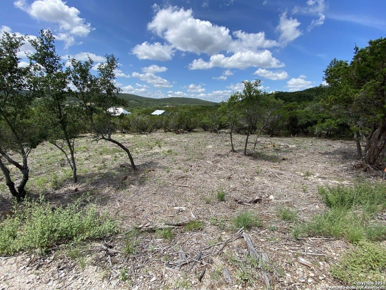 1.87 acres in Medina County