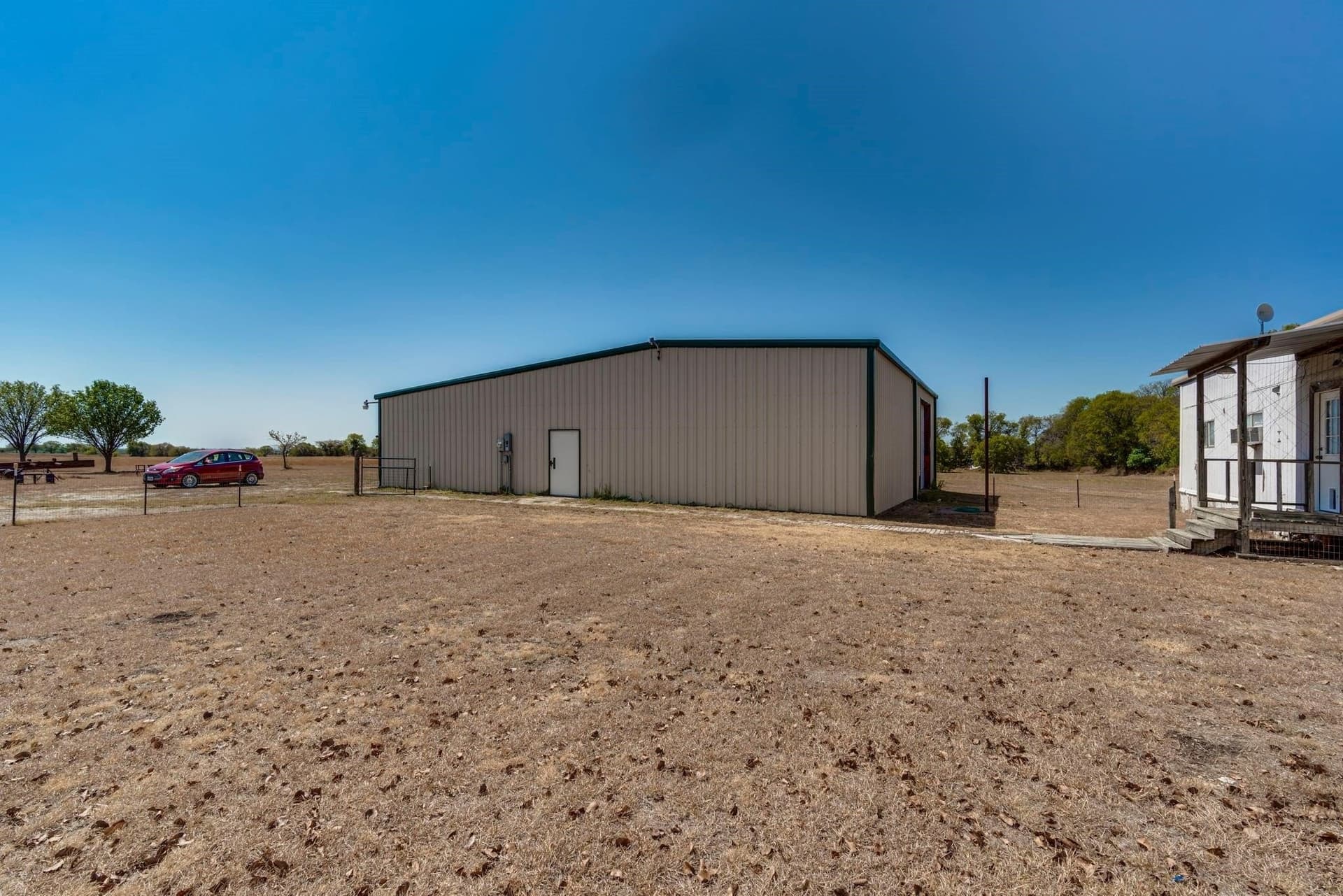 42.76 acres in Ellis County - photo 12
