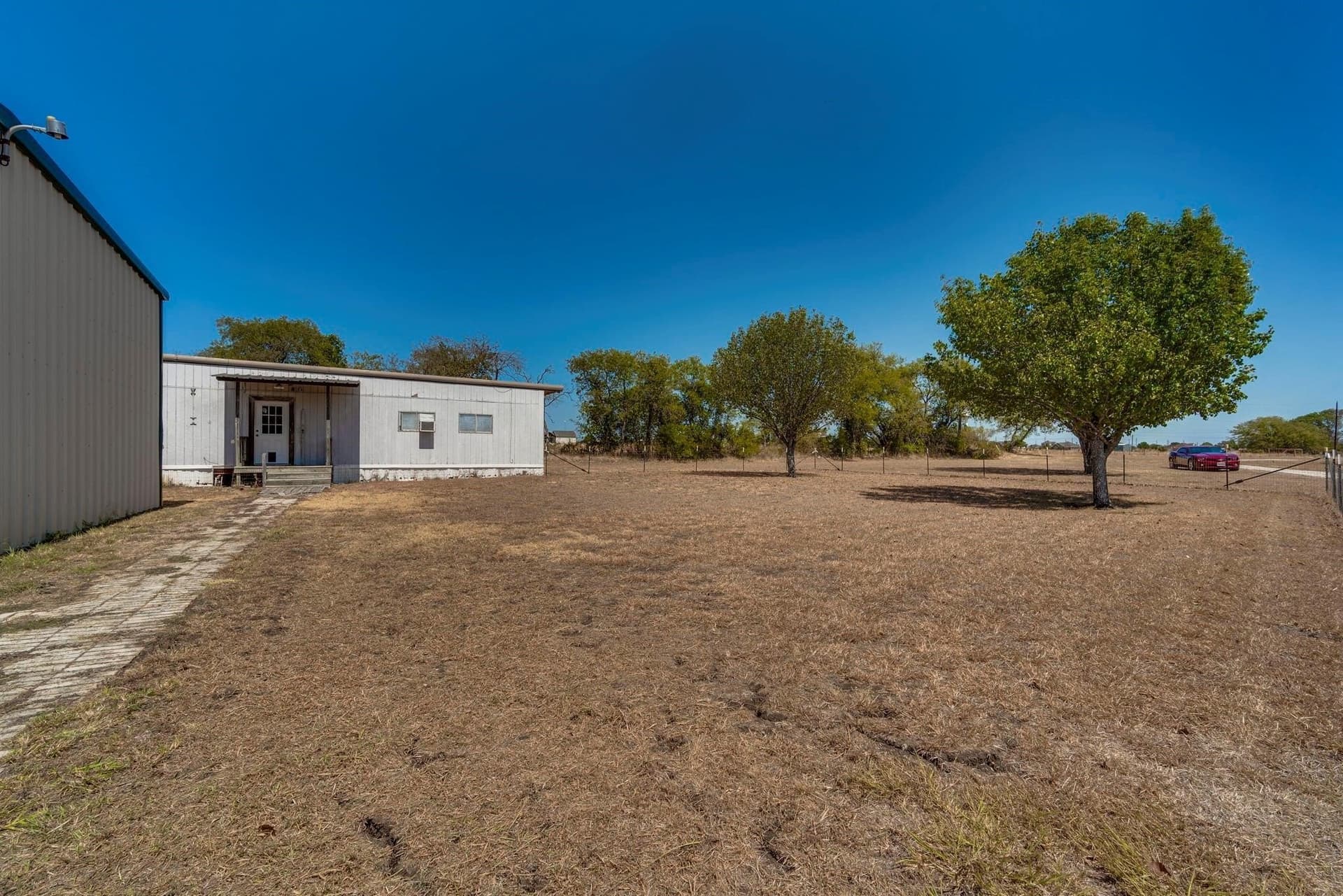 42.76 acres in Ellis County - photo 13