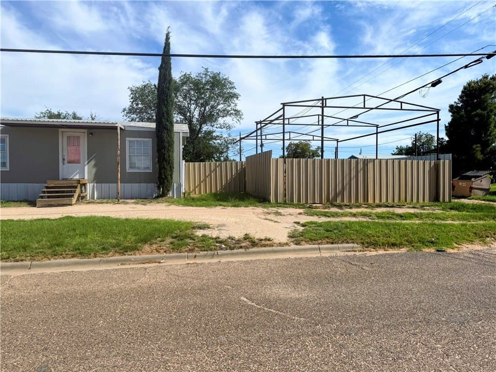 0.16 acres in Andrews County gallery image 3