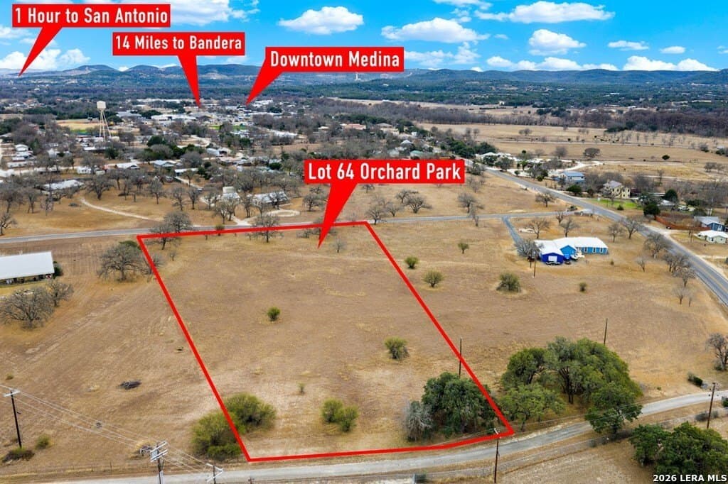 2.99 acres in Bandera County gallery image 4