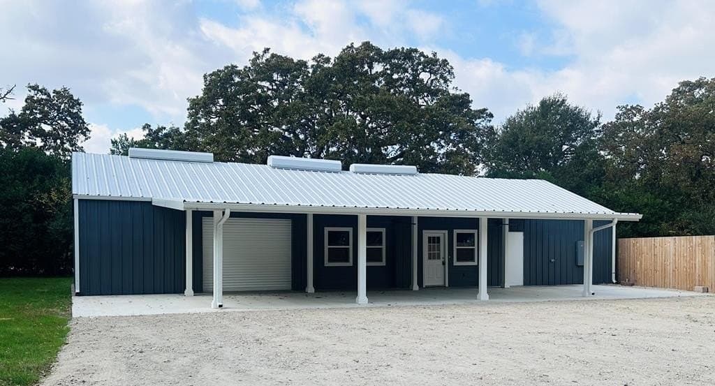 5.59 acres in Henderson County gallery image 2