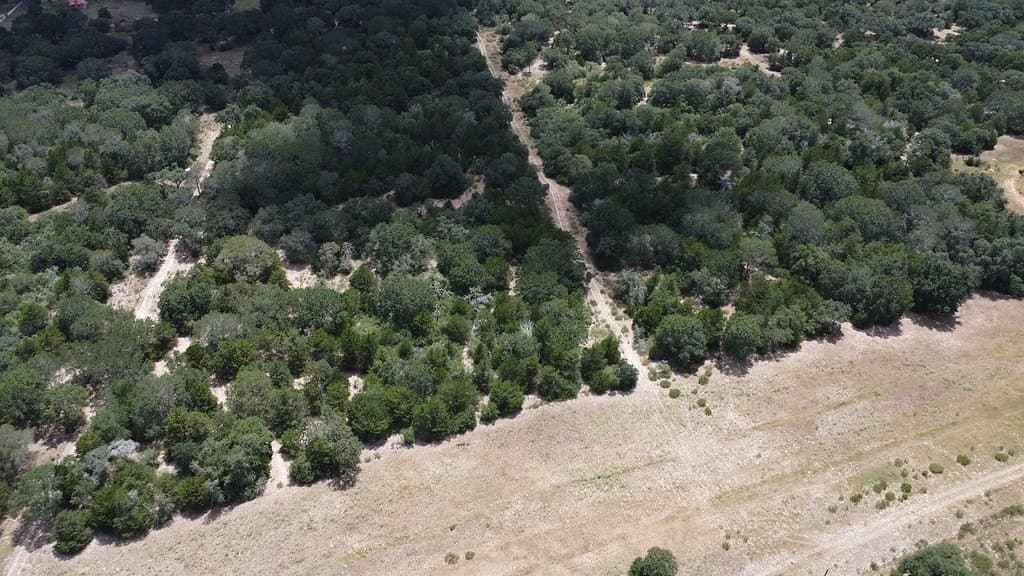 26.9 acres in Lavaca County - photo 2
