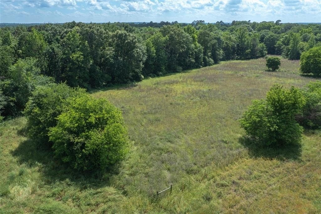 10 acres in Upshur County