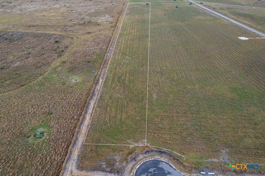 2.01 acres in Calhoun County gallery image 2