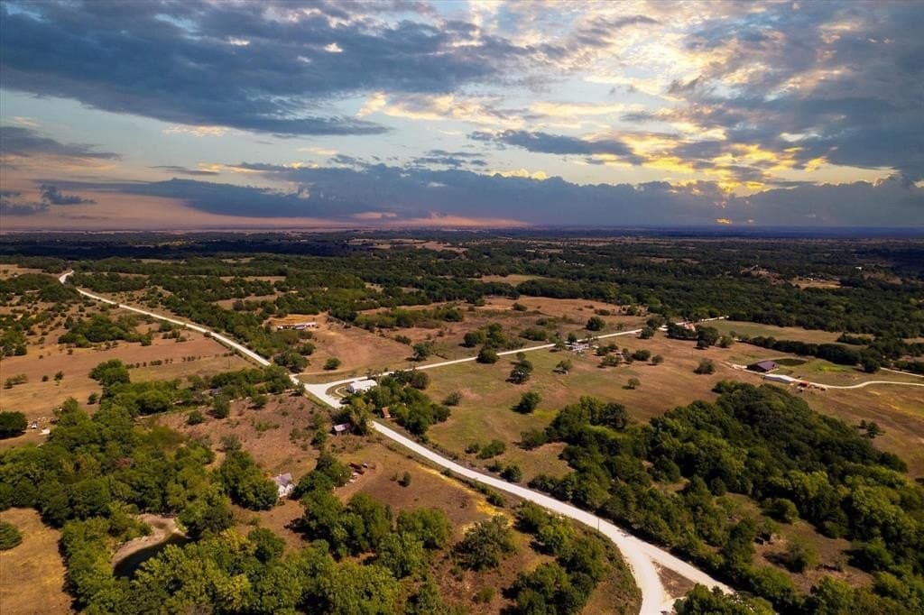 33 acres in Cooke County