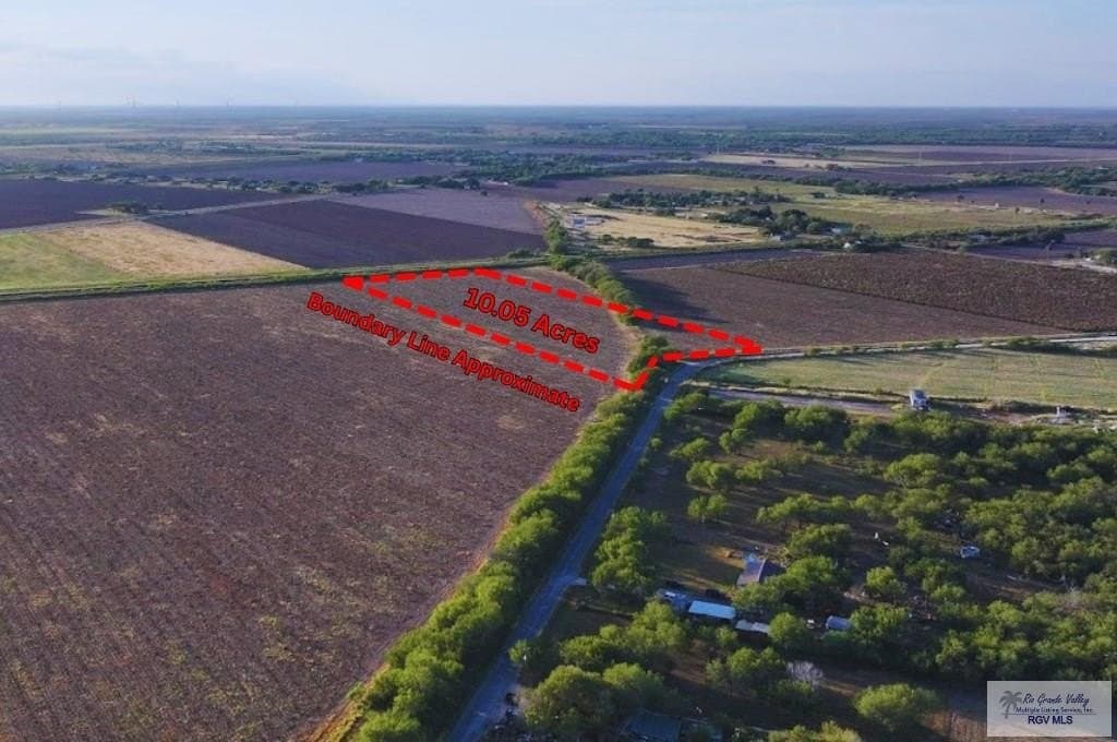 10.05 acres in CAMERON County gallery image 3