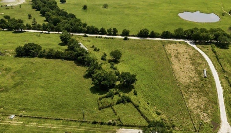 1.32 acres in Cooke County - photo 5