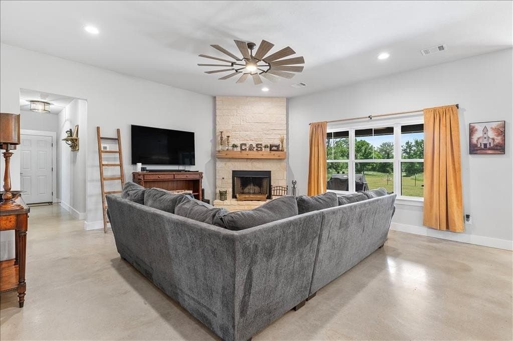 12.59 acres in Palo Pinto County gallery image 4