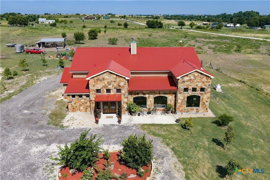 10.2 acres in Williamson County