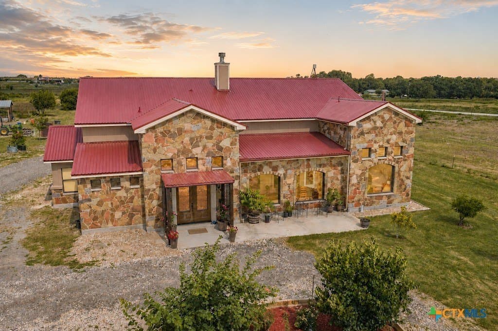 10.2 acres in Williamson County - photo 2