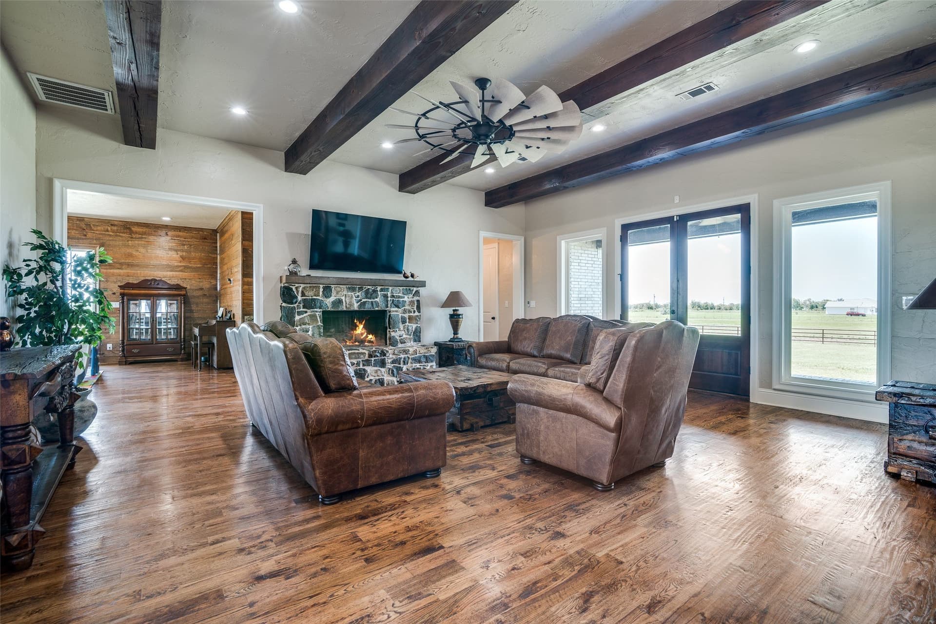 10 acres in Van Zandt County - photo 7