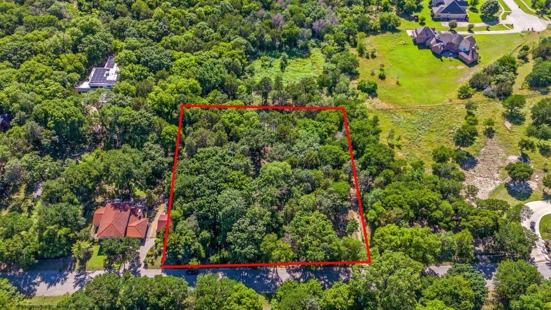 1.6 acres in Dallas County - photo 4