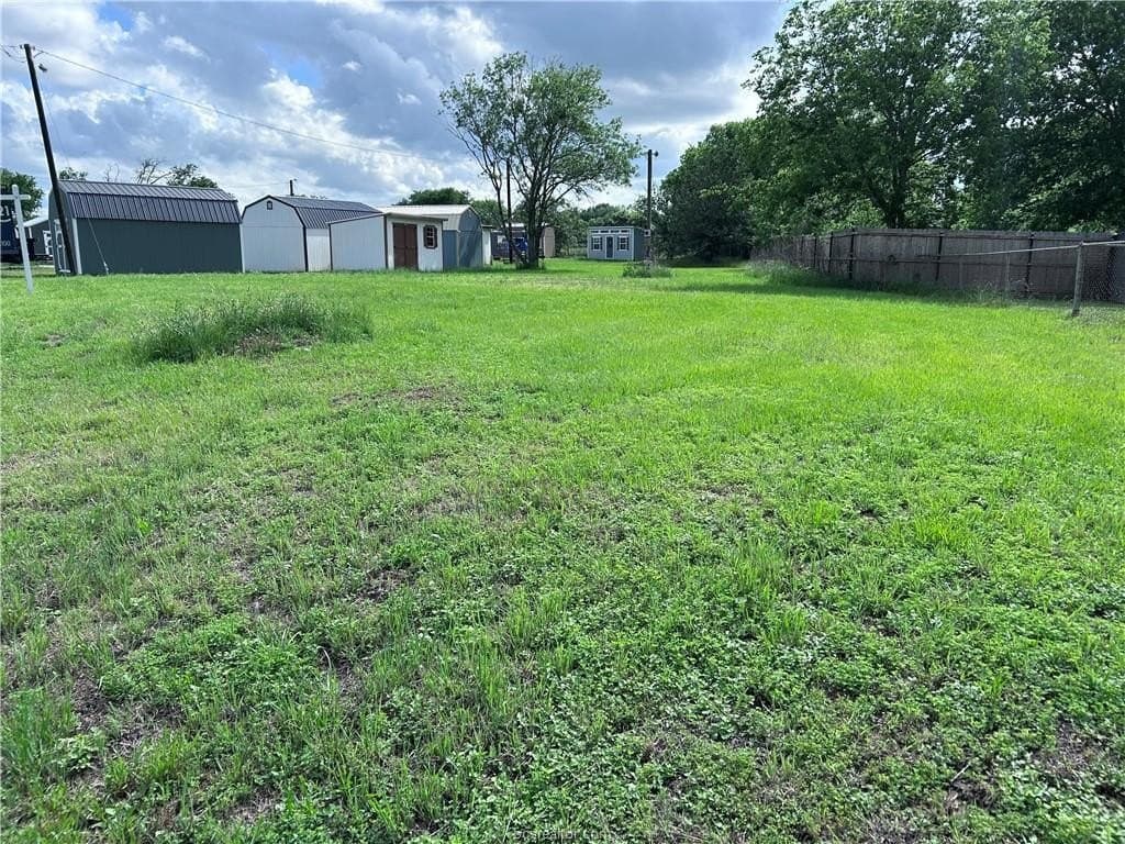 0.24 acres in Burleson County - photo 6