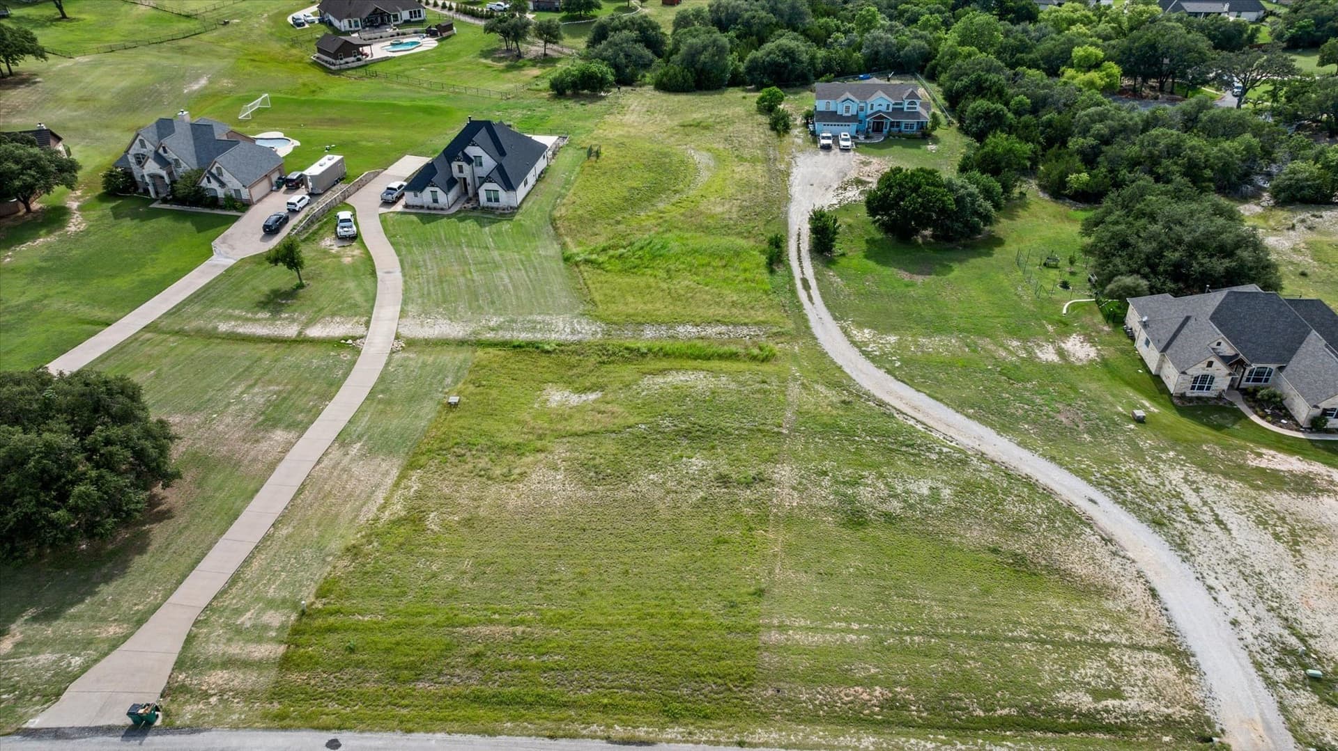 1.3 acres in Hood County gallery image 2
