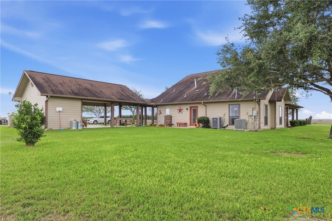 14.04 acres in Victoria County - photo 3