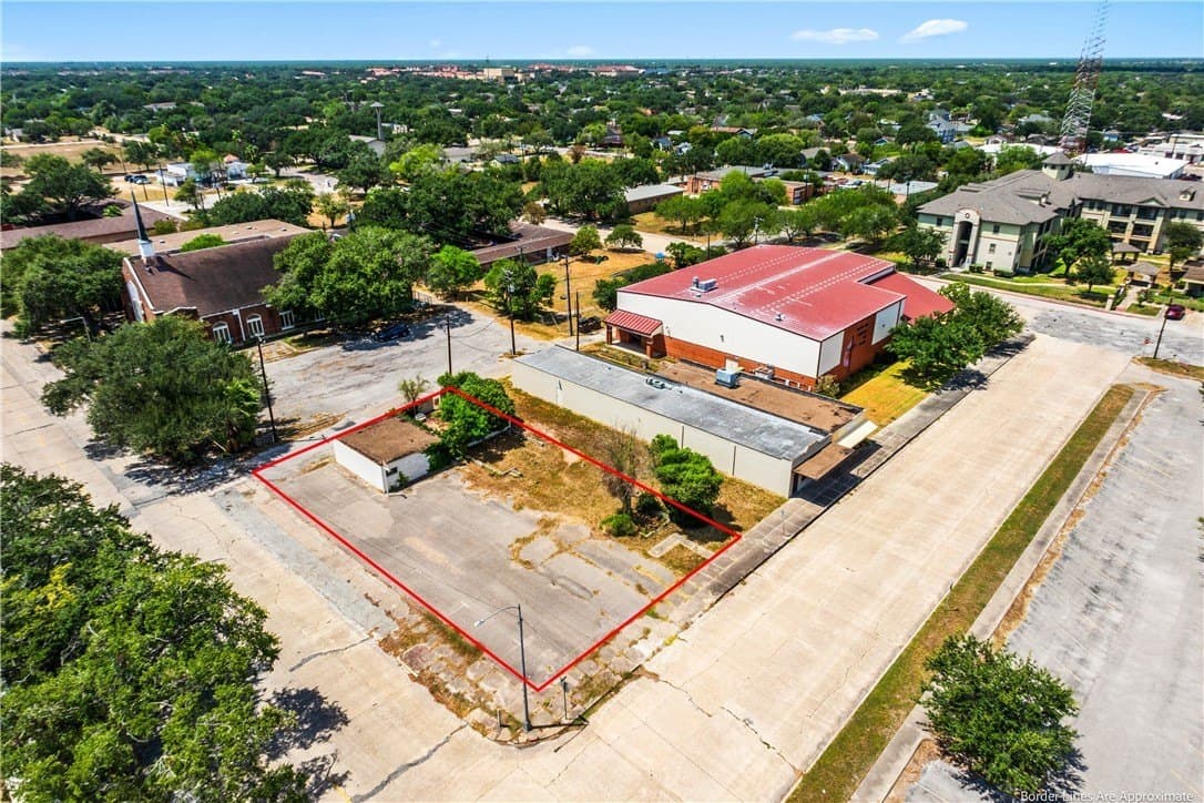0.15 acres in Kleberg County - photo 2