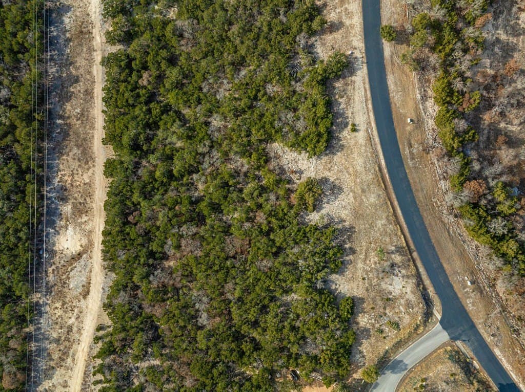 3.58 acres in Kerr County gallery image 3