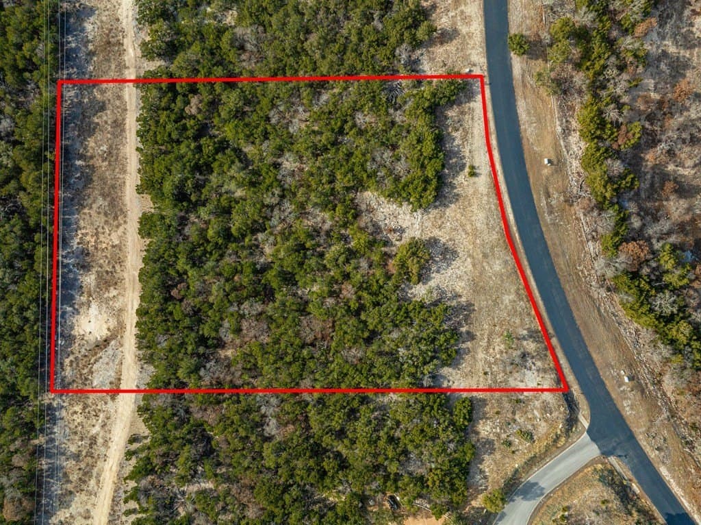 3.58 acres in Kerr County gallery image 4