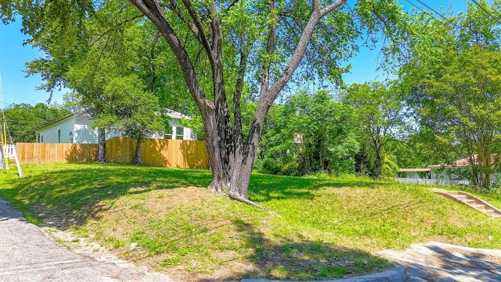 0.08 acres in Dallas County gallery image 2