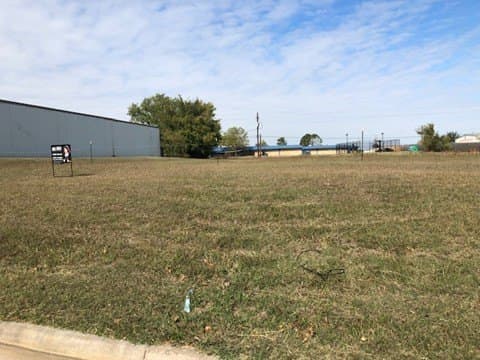 1.06 acres in Tarrant County gallery image 3