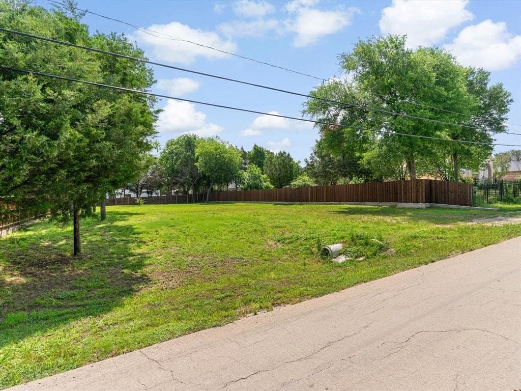 0.33 acres in Dallas County gallery image 2