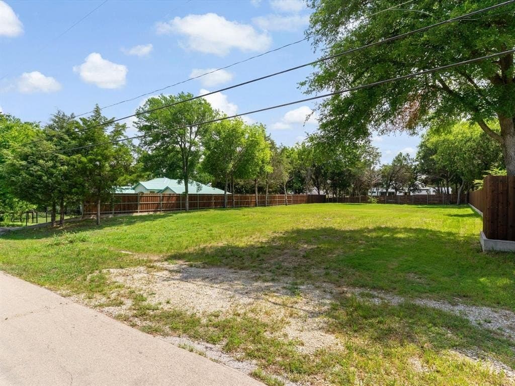 0.33 acres in Dallas County gallery image 3