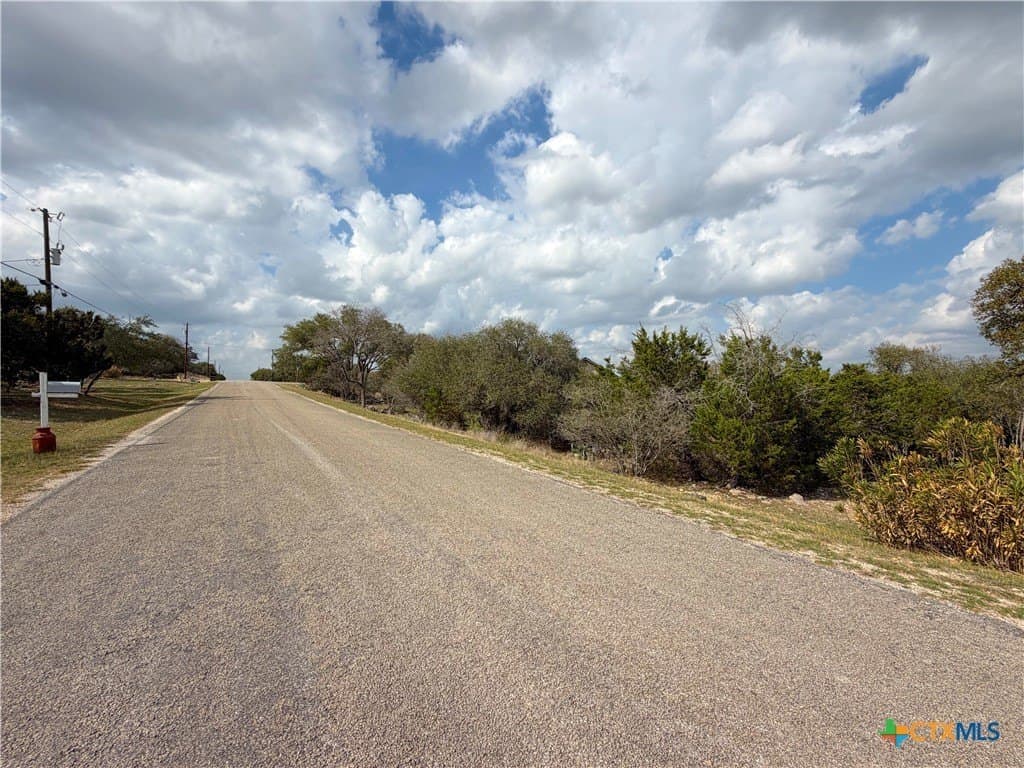 1.41 acres in Comal County - photo 7