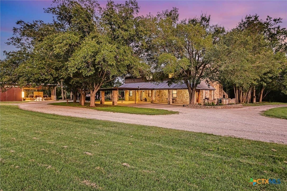 26.5 acres in Hays County - photo 2