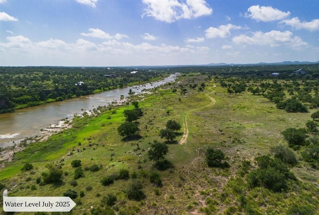 30 acres in Blanco County gallery image 2