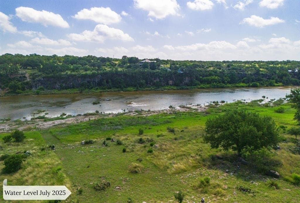 30 acres in Blanco County gallery image 3