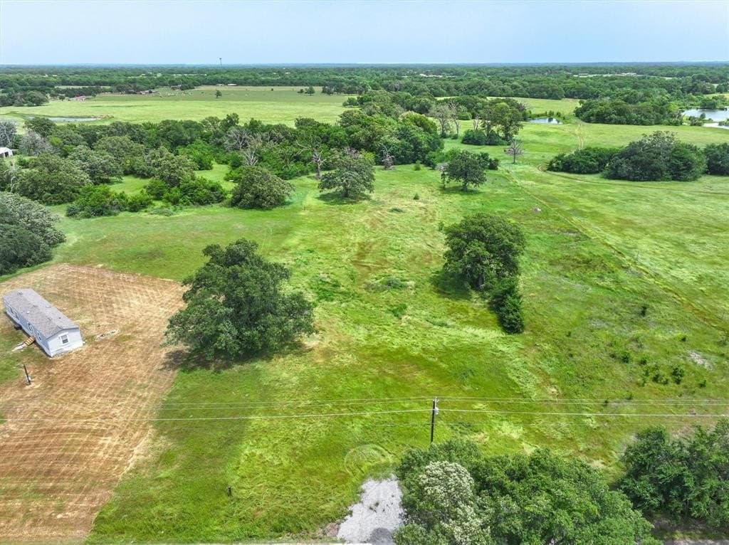 3 acres in Hopkins County