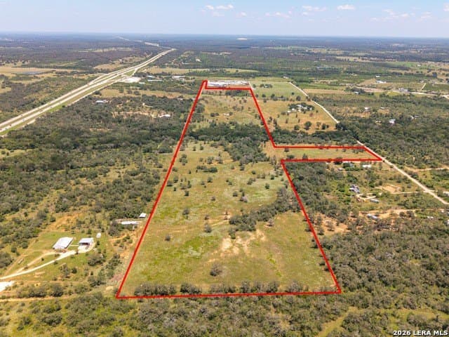 77.2 acres in Guadalupe County - photo 2