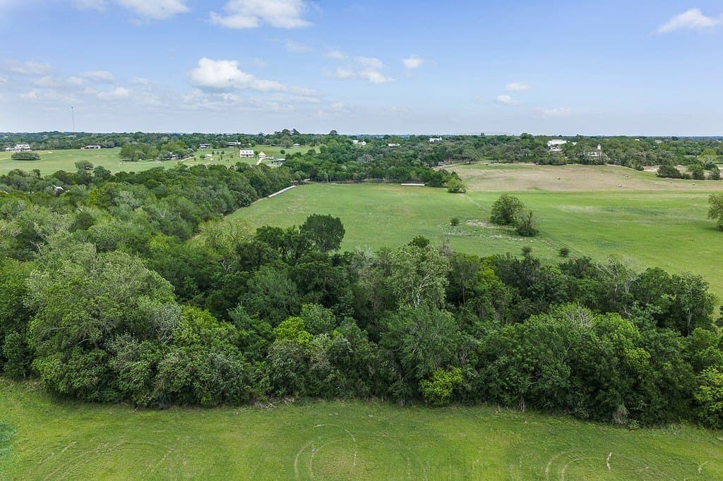 20.56 acres in Fayette County - photo 8