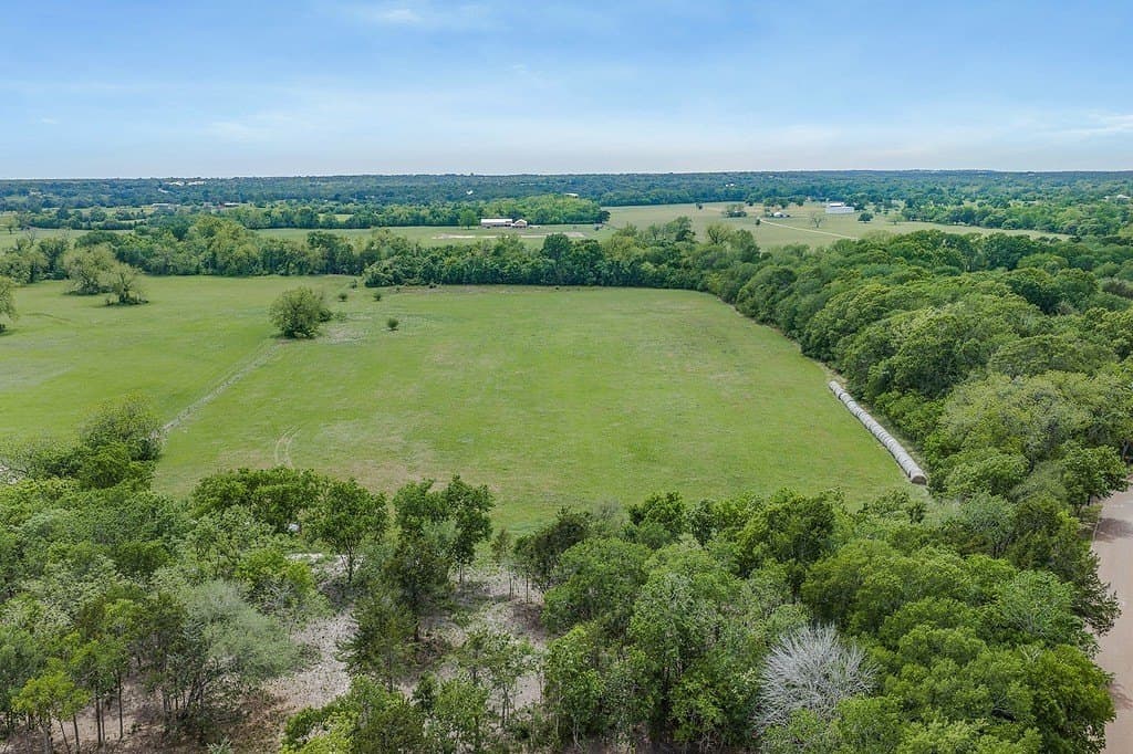 20.56 acres in Fayette County - photo 5