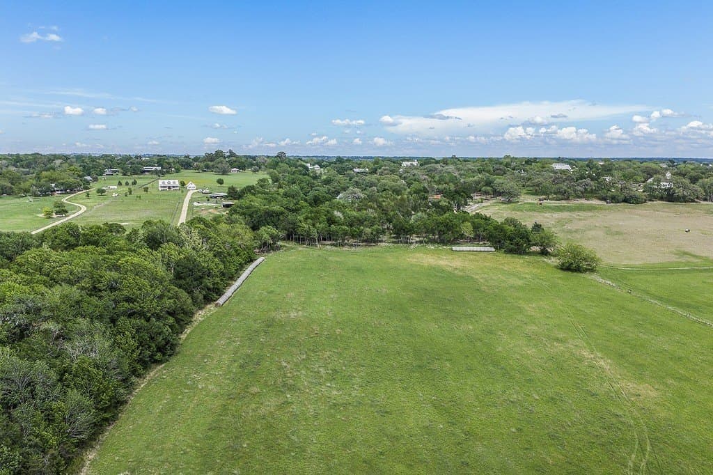 20.56 acres in Fayette County - photo 7