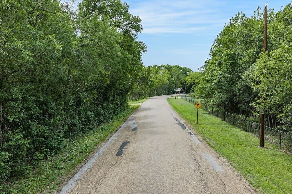 20.56 acres in Fayette County - photo 25
