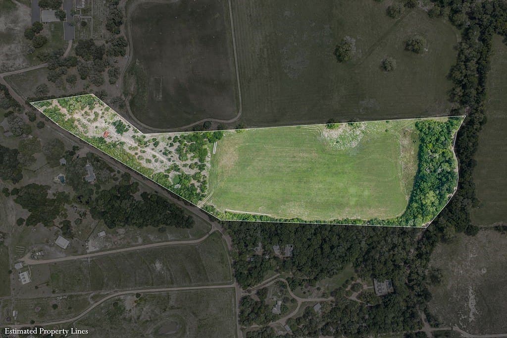 20.56 acres in Fayette County - photo 2