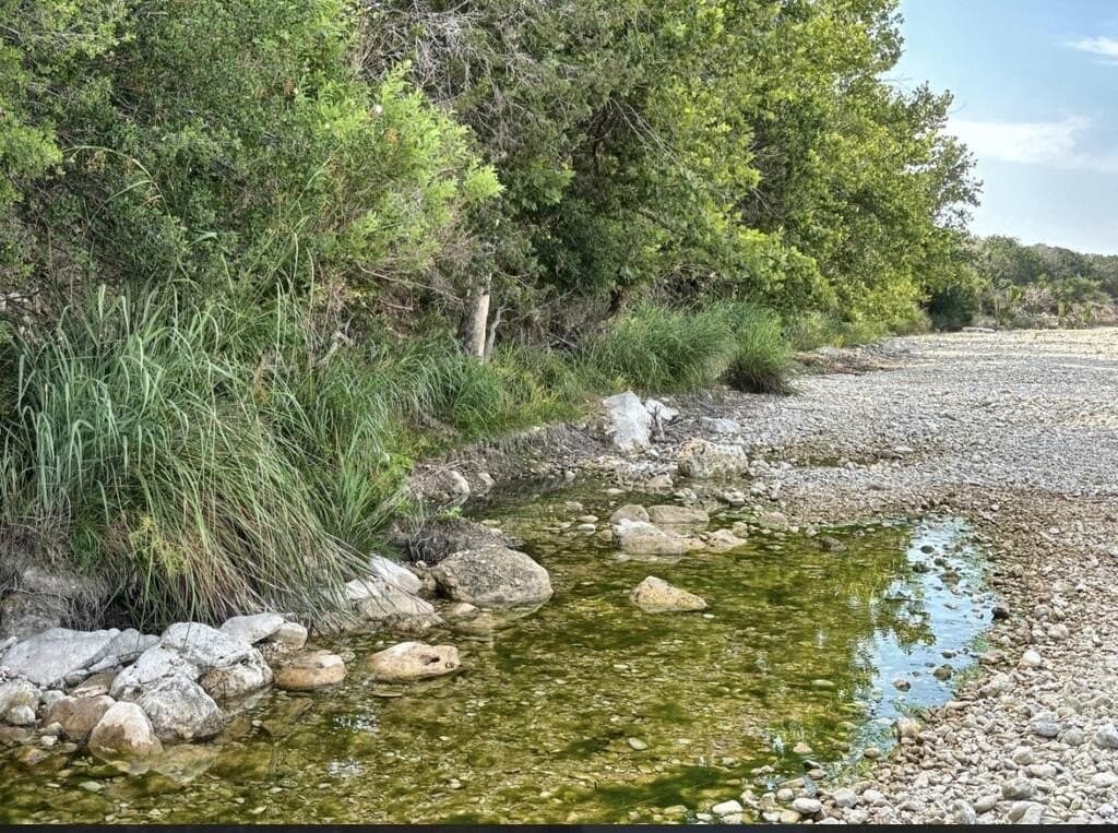 130 acres in Edwards County - photo 33