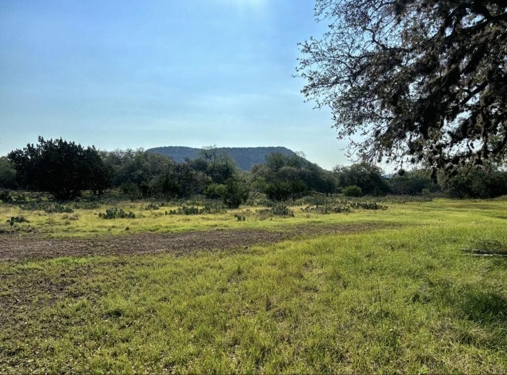 130 acres in Edwards County - photo 8