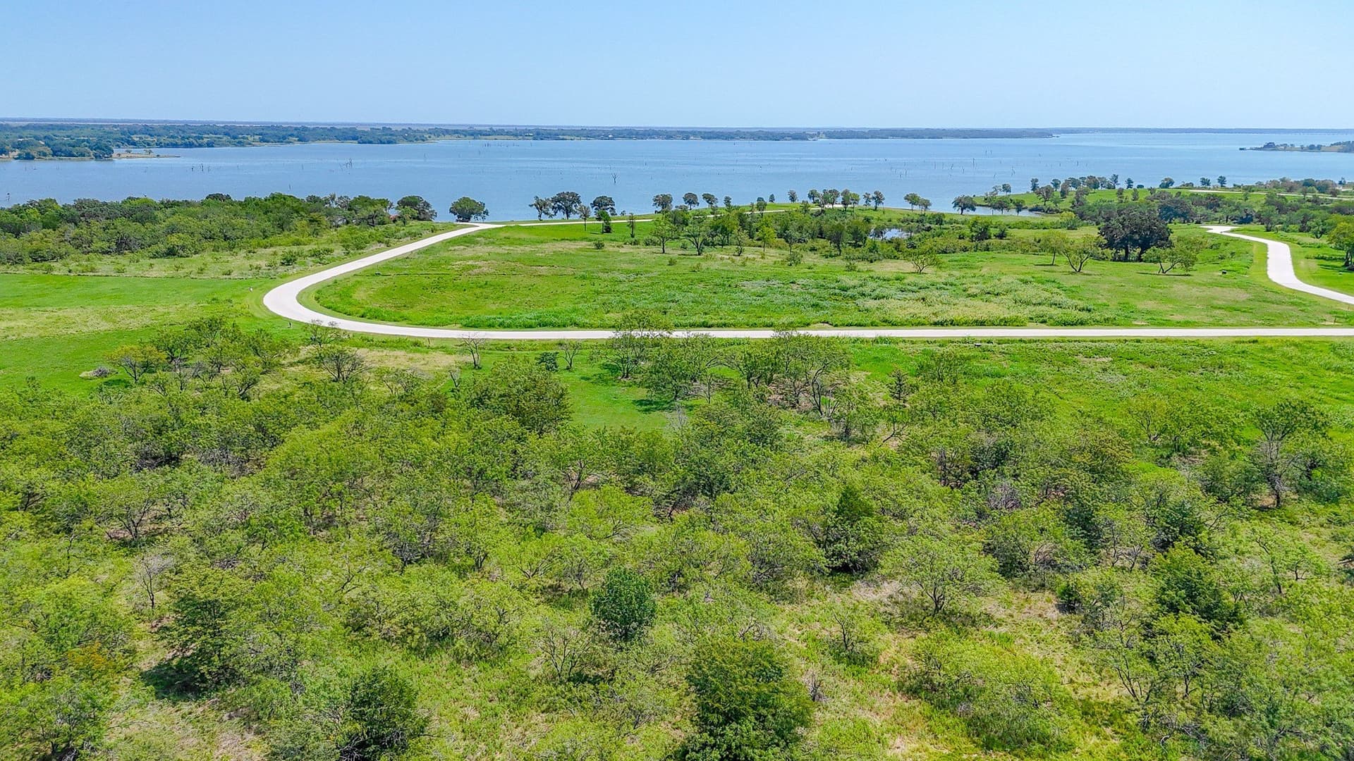 1.05 acres in Navarro County - photo 27